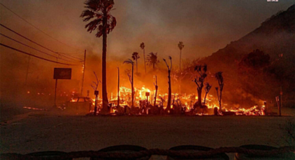 Los Angeles Yangınında Ölü Sayısı 24'e Ulaştı