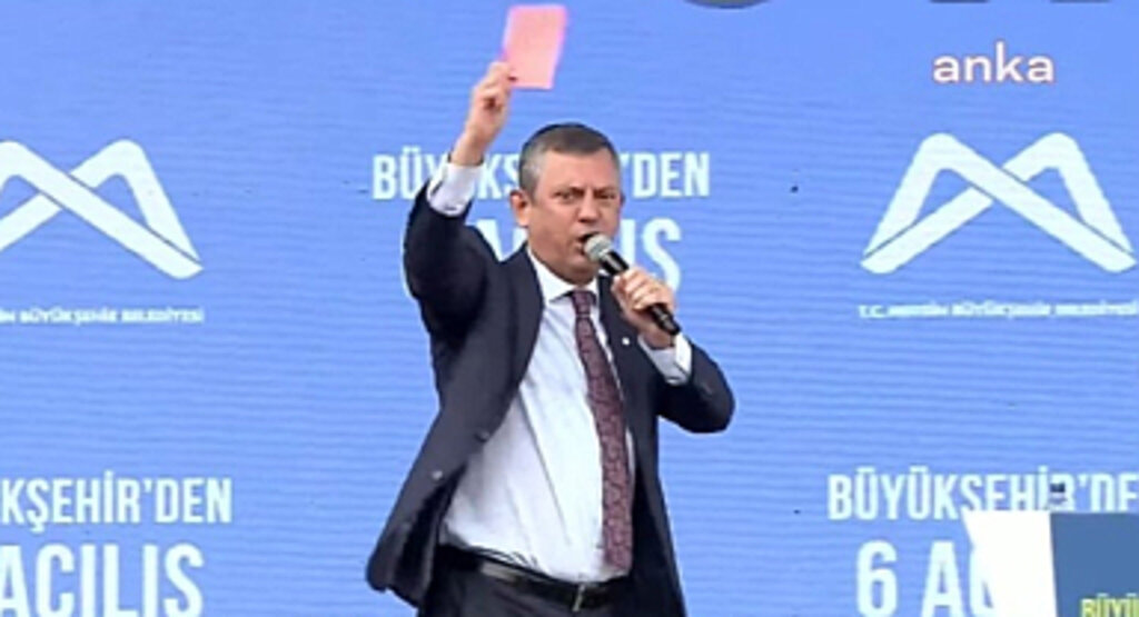 Özgür Özel: İktidara Kırmızı Kart Gösteriyoruz