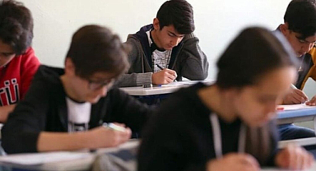 Liselerde Yeni Dönem Başladı: İşte 2025'teki Değişiklikler