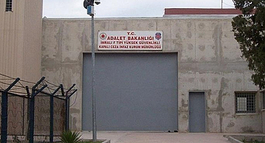 DEM Parti Heyeti İmralı’ya Gitti