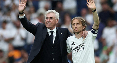 Ancelotti ve Modric'e Bernabeu’da Duygusal Veda