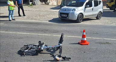 Bafra’da Trafik Kazası! Elektrikli Bisiklet Sürücüsü Hastanelik Oldu