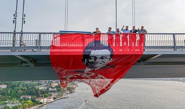 Boğaziçi Köprüsü'ndeki 'Free İmamoğlu' Pankartına Savcılık Soruşturması