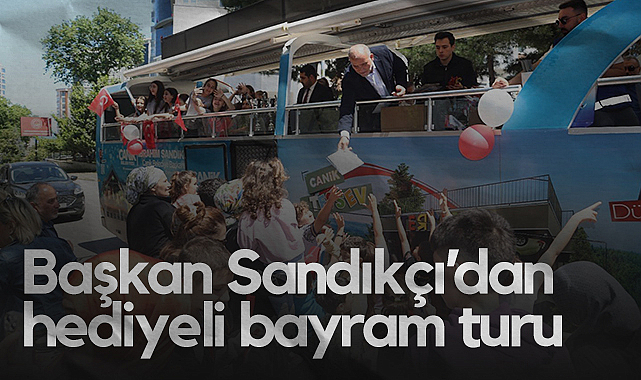 Canik Belediye Başkanı İbrahim Sandıkçı Otobüsle Şehir Turu Atıp Hediyeler Dağıttı