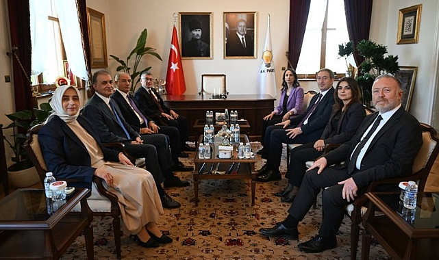 DEM Parti ile AK Parti Heyetleri TBMM'de Buluştu