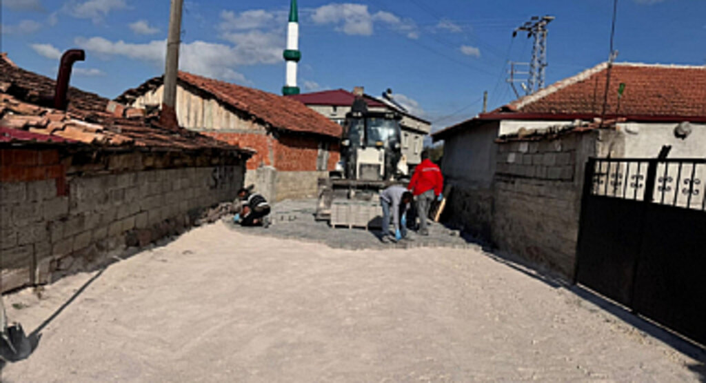 Havza Kırsalına Parke Taş Döşeniyor