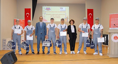 Kavak Cezaevinde Seramik Kursunu Tamamlayan Kursiyerlere Belge
