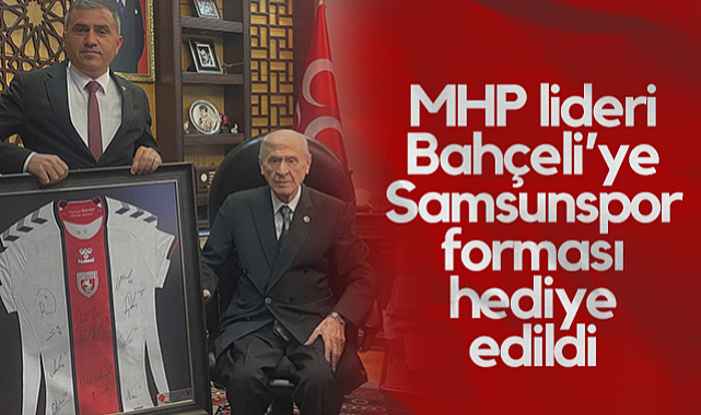 MHP Lideri Devlet Bahçeli'ye Samsunspor Forması Hediye Edildi