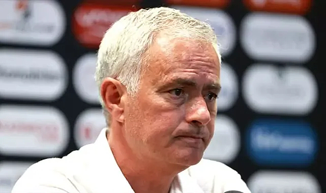 Mourinho Resmen Açıkladı: Bazı Ayrılıklar Olacak...