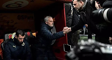 Okan Buruk’tan Mourinho’ya Sert Sözler: Bütün Sezon Ağladı
