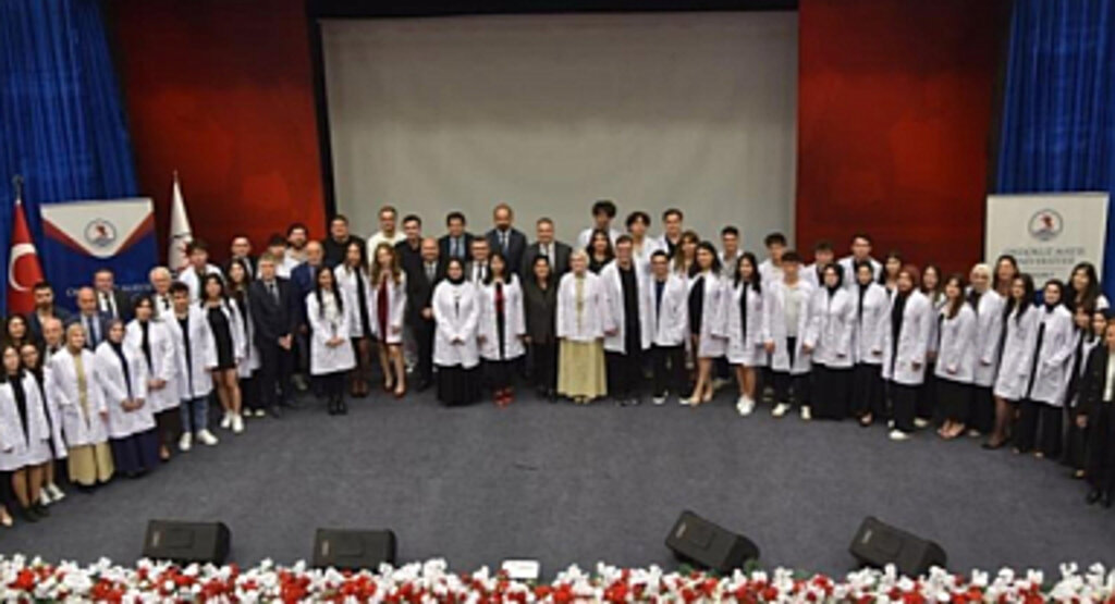 OMÜ’de Eczacı Adaylarına Beyaz Önlük Töreni