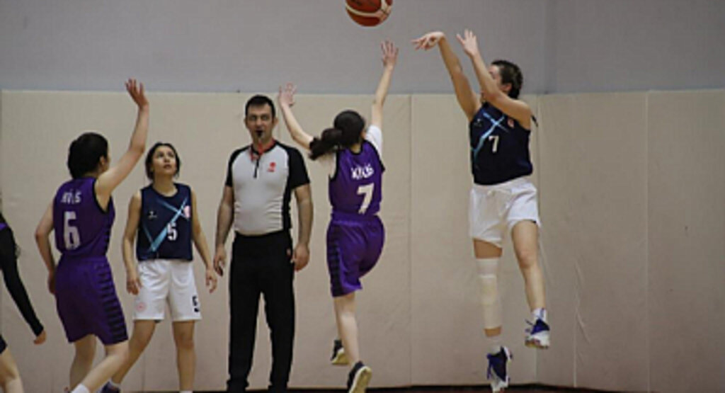 Samsun Kız Yurdu Basketbol Takımı Türkiye Şampiyonluğu Peşinde