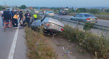 Samsun-Sinop Yolunda Kaza! Genç Sürücü Hastaneye Kaldırıldı