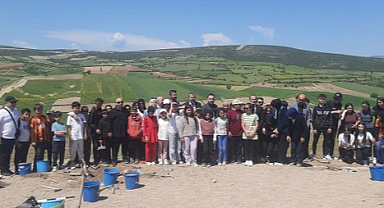 Vezirköprü Oymaağaç Höyüğü’nde Öğrenciler Yapay Kazı Yaptı