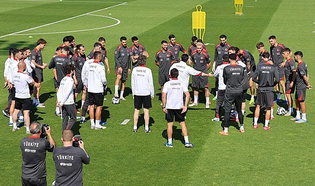 A Milli Takım'da Üç Oyuncu Kadrodan Çıkarıldı