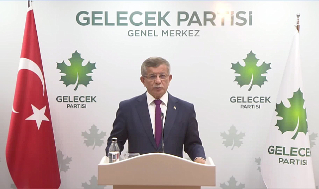 Ahmet Davutoğlu'ndan Uyarı: Savaş Türkiye'nin Kapısındadır