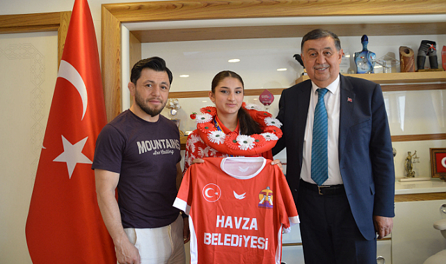 Avrupa Şampiyonu Şaziye Demir, Havza'da Rol Model Oldu