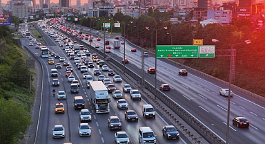 Bakan Yerlikaya’dan Bayram Trafiği Uyarısı