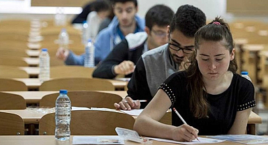 Bu Hafta Sonu Türkiye Nefesini Tutacak: TYT, AYT ve YDT İçin Geri Sayım Sona Erdi