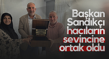 Canik Belediye Başkanı İbrahim Sandıkçı, Hacıların Sevincine Ortak Oldu
