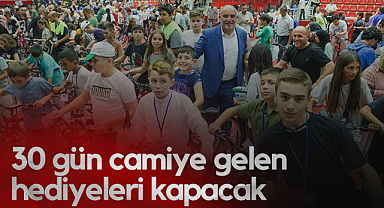 Canik’te 30 Gün Camiye Gelen Hediyeleri Kapacak