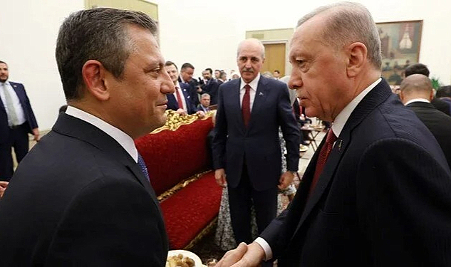 Cumhurbaşkanı Erdoğan'dan CHP Lideri Özgür Özel'e Geçmiş Olsun Telefonu