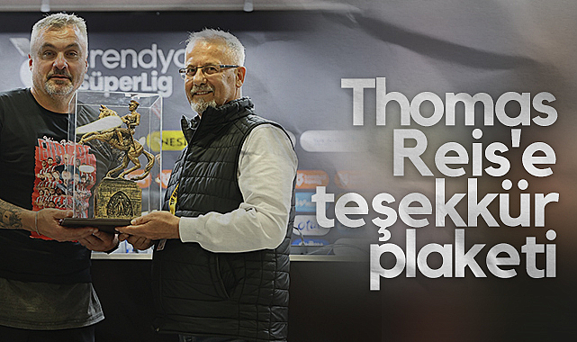 Gazetecilerden Samsunspor Teknik Direktörü Thomas Reis'e Teşekkür Plaketi