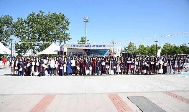 OMÜ'de Sağlık Bilimleri Fakültesi'nden Görkemli Mezuniyet!