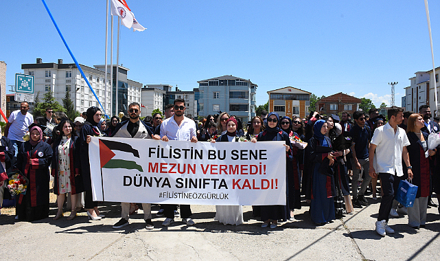 OMÜ Mezuniyetinde Filistin'e Destek Pankartı! Öğrencilerden Duygusal Mesaj