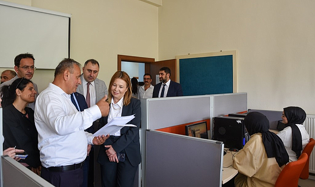 OMÜ Rektörü Aydın Öğrencilerle Sınav Öncesi Buluştu