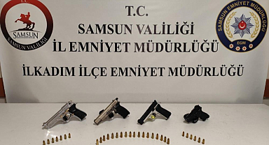 Samsun’da 2 Kişi Ruhsatsız Silahlarla Yakalandı