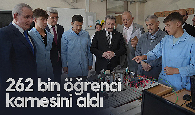 Samsun'da 262 bin Öğrenci Karnesini Aldı