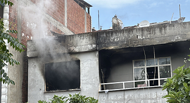 Samsun’da Ev Yangını Paniğe Neden Oldu: 3 Kişi Dumandan Etkilendi