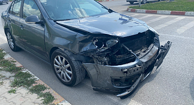 Samsun'da İki Otomobil Çarpıştı: 1 Yaralı