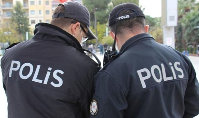 Samsun'da İş Yerinde Ruhsatsız Tabanca Yakalandı