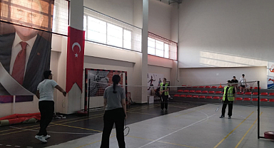 Samsun’da Liseler Arası Badminton Heyecanı
