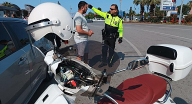 Samsun’da Otomobil ile Motosiklet Çarpıştı
