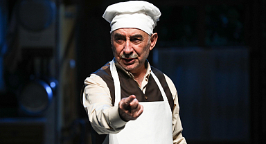 Şener Şen 61 Yıllık Kariyerine Veda Etti