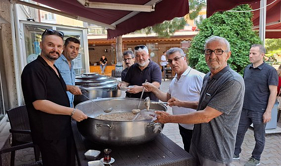Türk Eğitim-Sen Bafra Şubesinden Aşure Etkinliği