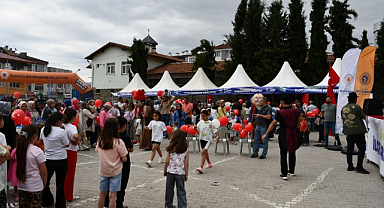 Vezirköprü Cumhuriyet Meydanı’nda Çocuk Şenliği Coşkusu