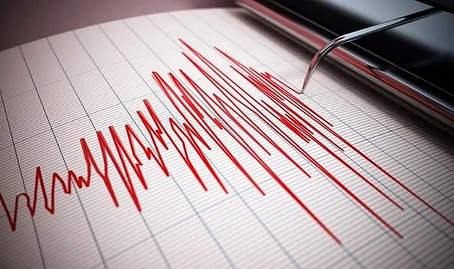 Yunanistan'daki Deprem Korkuttu! Çanakkale ve Edirne Depremi Hissetti