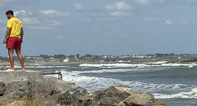 Samsun'da Denize Giren Yaşlı Adam Boğulma Tehlikesi Geçirdi