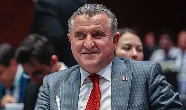 Bakan Osman Aşkın Bak’tan 12 Dev Adam’a Tebrik Mesajı