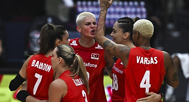 Filenin Sultanları ABD’yi Devirdi, Tarihte İlk Kez Yarı Finalde