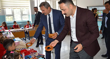 Havza’da Öğrencilere Simit ve Süt İkram Edildi