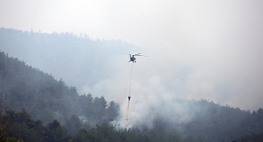 Kastamonu-Karabük Sınırında İki Orman Yangınına Müdahale Sürüyor