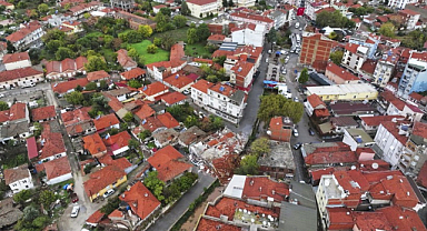 Sındırgı'da Yıkımın Boyutu Gün Ağarınca Belirlendi: 3 Bina Tamamen Yıkıldı