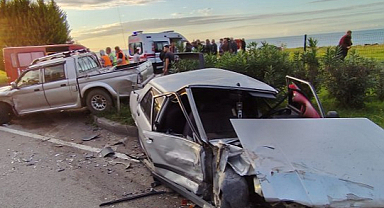 Giresun’da Otomobil İle Kamyonet Çarpıştı: 6 Kişi Yaralandı