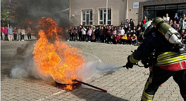 Havza’da Öğrenciler Deprem ve Yangın Tatbikatında Gerçek Anları Yaşadı