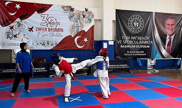 Salıpazarı Spor Tesisleri Dolup Taşıyor